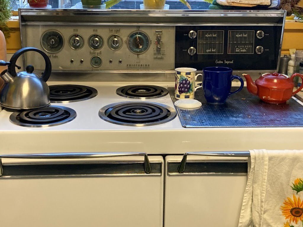 Vintage_stove_repair